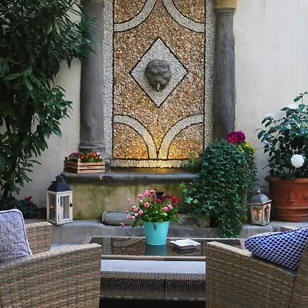 Il Cortile Di Elisa & Our Flats 4*
