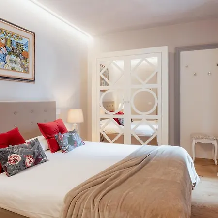 Bed & Breakfast Il Cortile Di Elisa & Our Flats 3*
