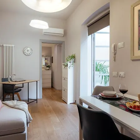 Il Cortile Di Elisa & Our Flats Bed & Breakfast Lucca